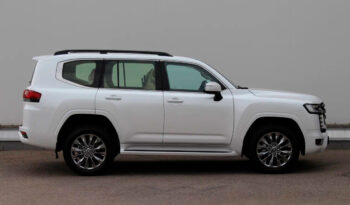 
										Toyota Land Cruiser, 2022 full									