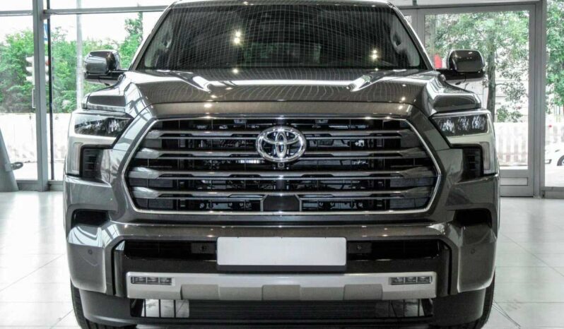 
								Toyota Sequoia lll, 2022 full									