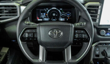 
										Toyota Sequoia lll, 2022 full									